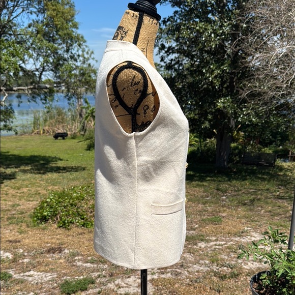 NWOT Rachel Zoe Cream Knit Vest Size Medium - Picture 7 of 10